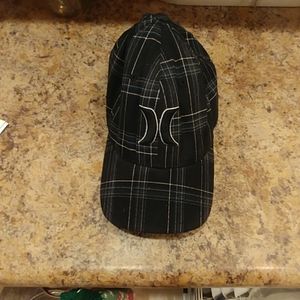 Black plaid hurley hat